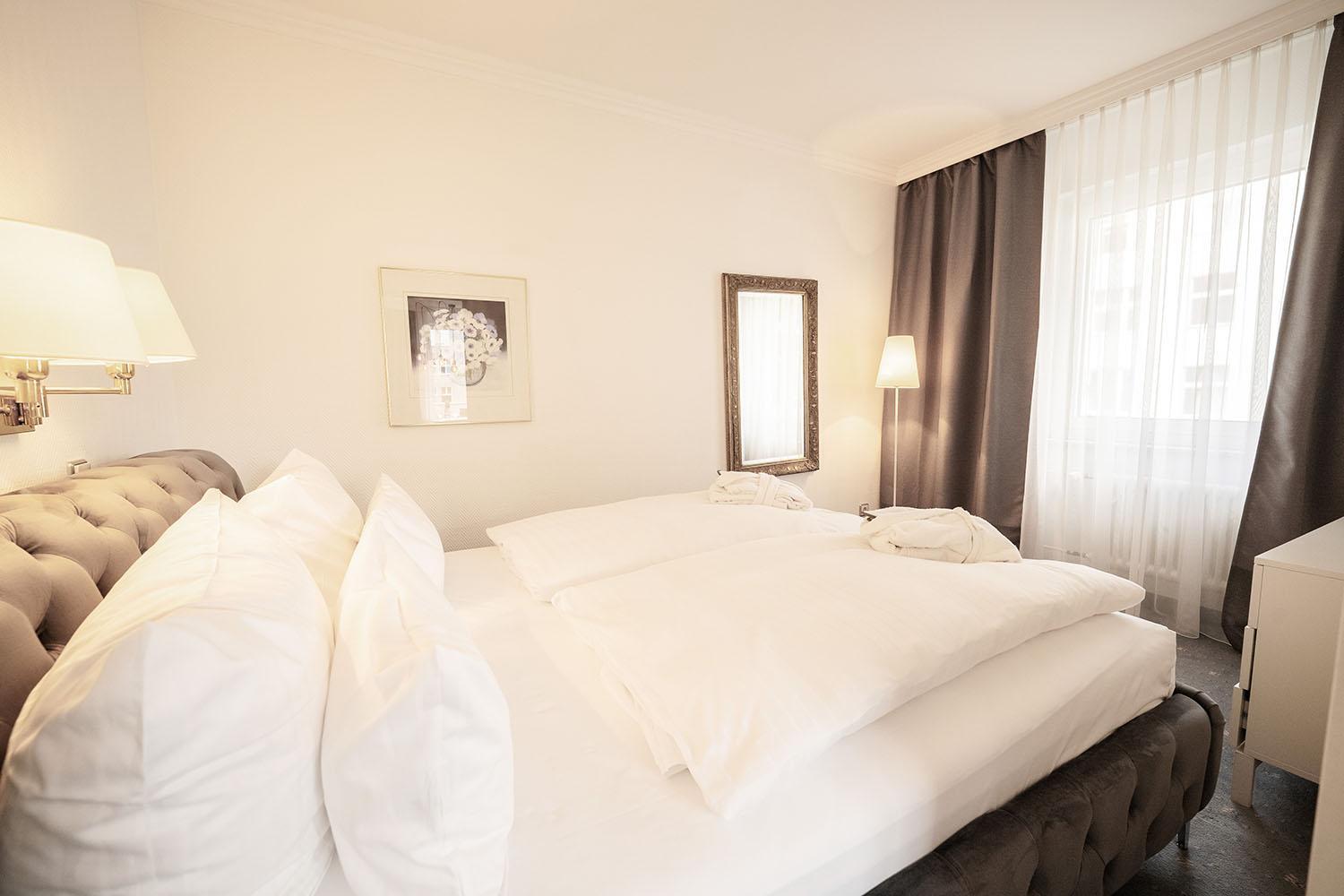 Bernstein Hotel Villa Kastania Берлин Экстерьер фото